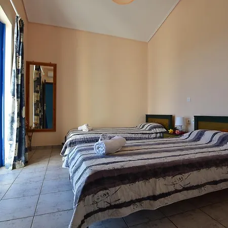 Yiannis Villas * Paleochora